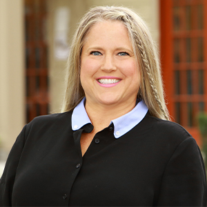 Headshot of Heather Phillips